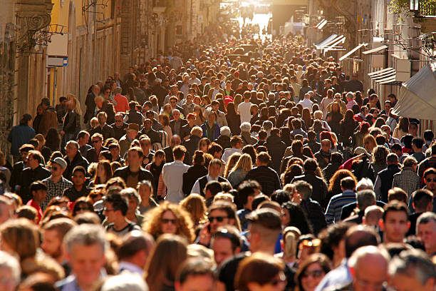 Things Tourists Need to Stop Doing - crowds of people
