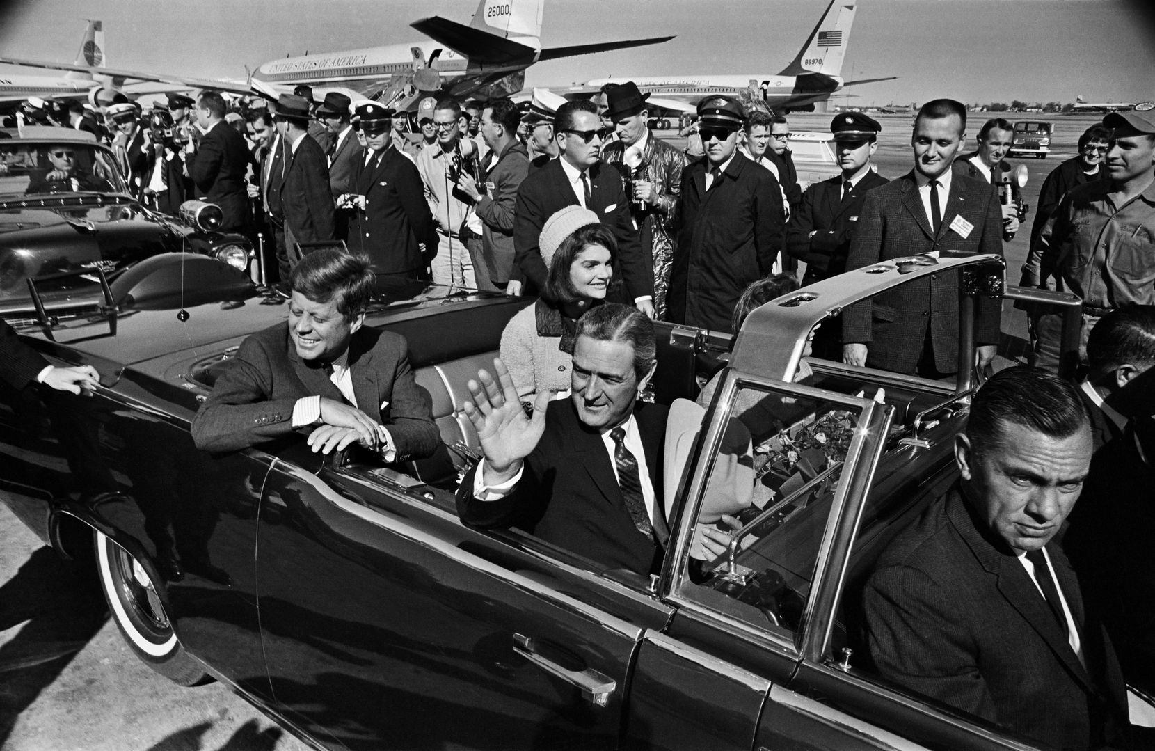JFK Facts - The car JFK was assassinated in was cleaned and repurposed back into rotation and served as the presidential limo for Johnson, Nixon, Ford and Carter before being retired in 1977.-u/Gaymface