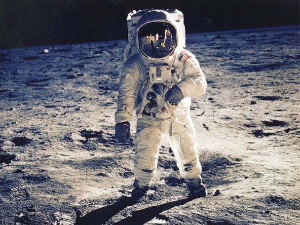 staged world events - neil armstrong on the moon - Sig Brgy
