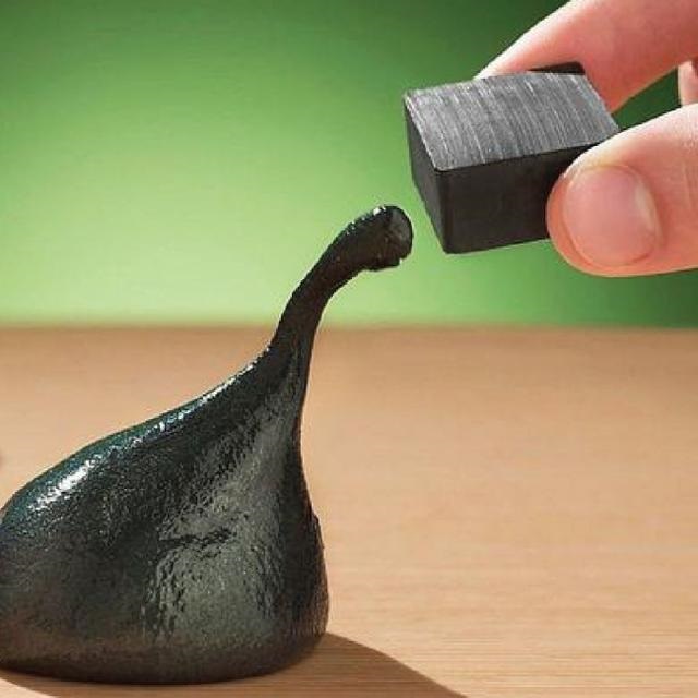 Magnetic putty, have your own pet.