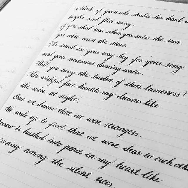 amazing handwriting - a Made Aguas uto shakes her had a laughs and fyu shed tem utun you miss the sum. I flies away. you also miss the staus. te sand in you way beg for your song d your mourment, dancing you cany the burden of tha lameness? la aishful faa