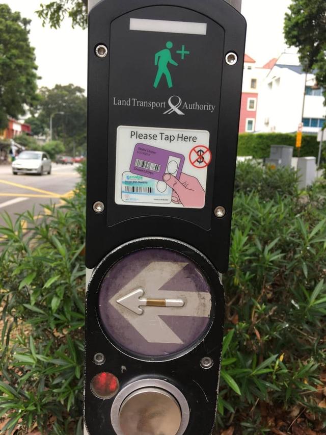 traffic light crossing singapore - . Land Transport Authority Please Tap Here Gennt