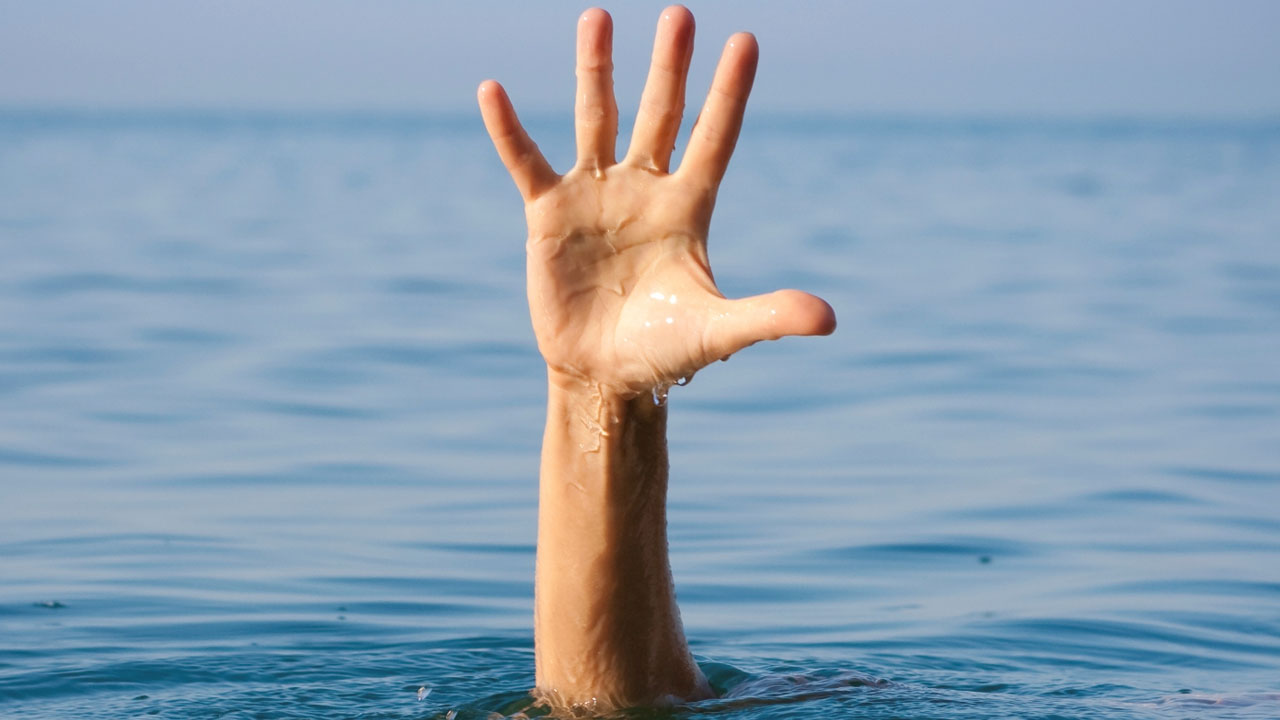 disturbing facts  - drowning man