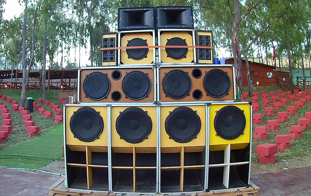 Not edible but want to eat - soundsystem - Go