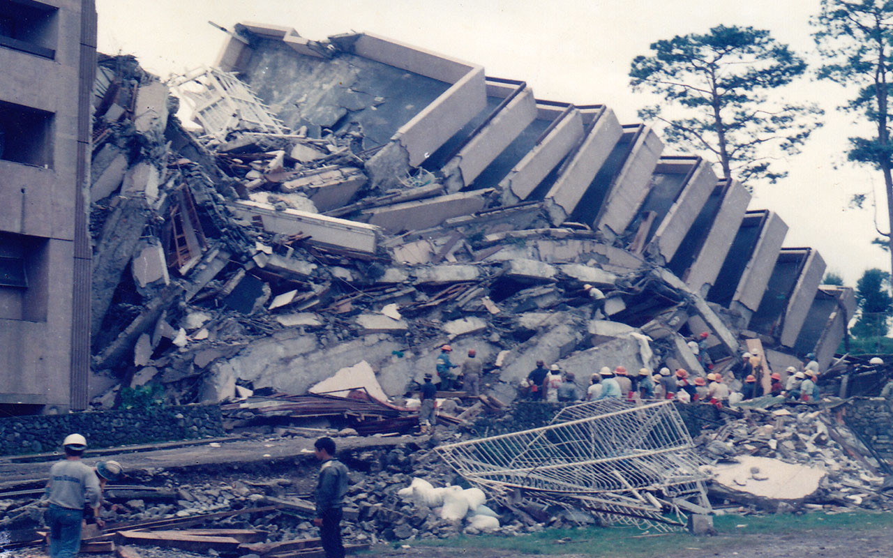 scariest moment - baguio earthquake 1990