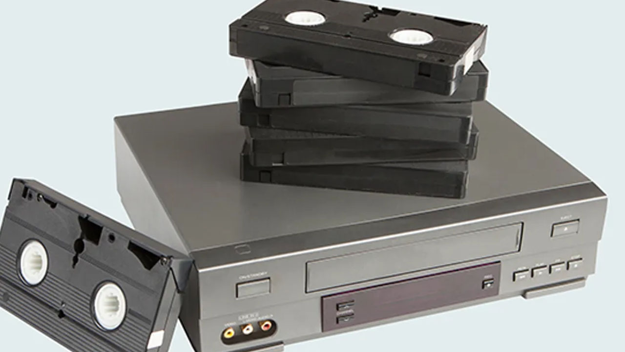 Out of use 2000s - vcr video - m Upc