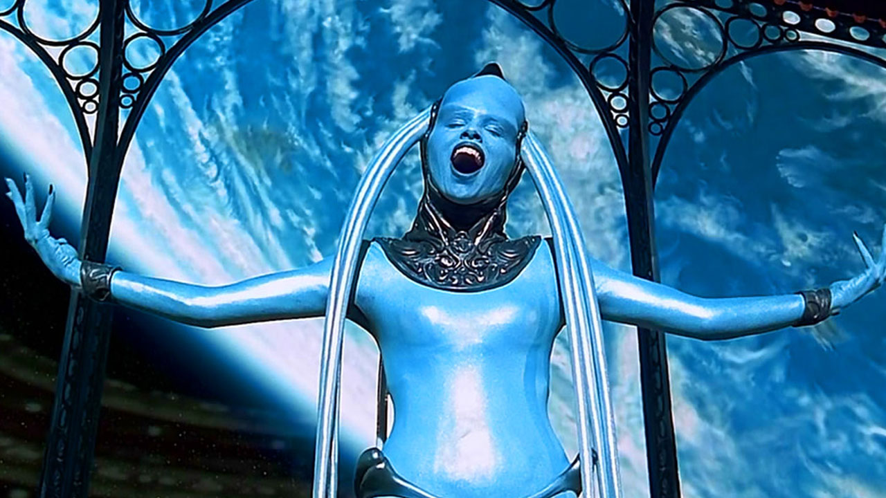 "In the operatic song in "The Fifth Element," composer Eric Sierra "purposely wrote un-singable things" so she’d sound like an alien. When opera singer Inva Muls came for the part, "she sang 85% of what [Eric] thought was technically impossible," the rest being assembled in the studio."