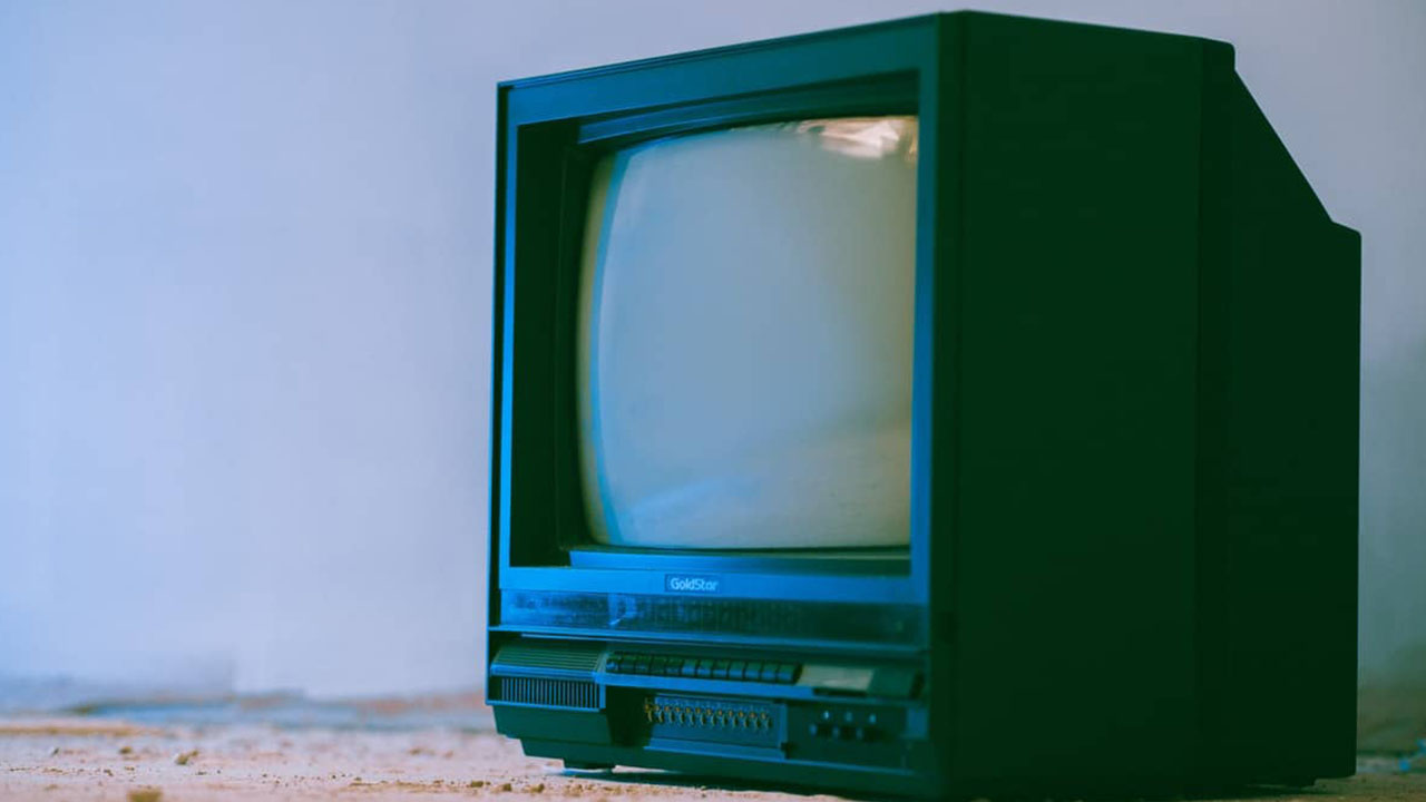 Things that trigger our nostalgia - old broken tv