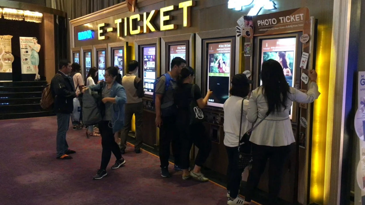 scams - dirty sales tactics - buying cinema tickets - Teamd 3. ETicket reso Photo Ticket Hi!! Hello Hello M u