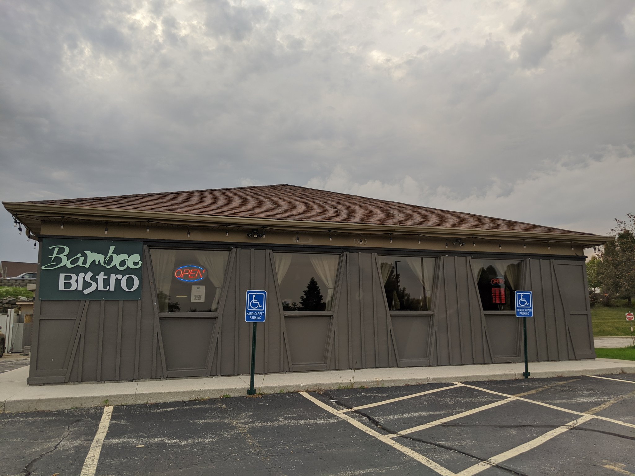 These 18 Spots Used to Be a Pizza Hut and It's Very Obvious