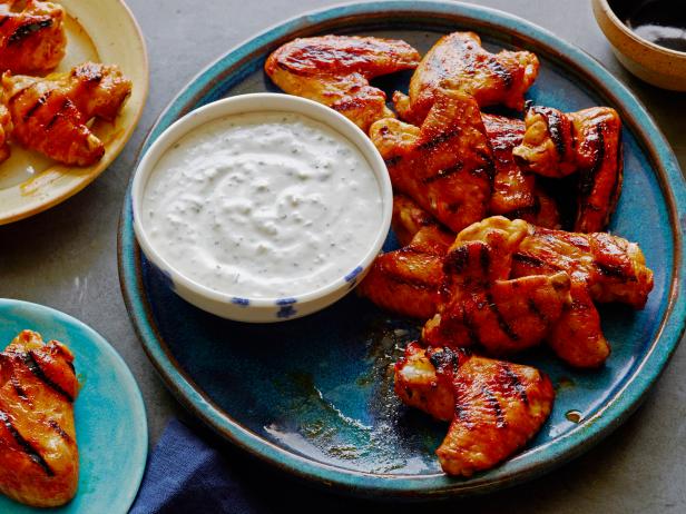 chicken wings blue cheese