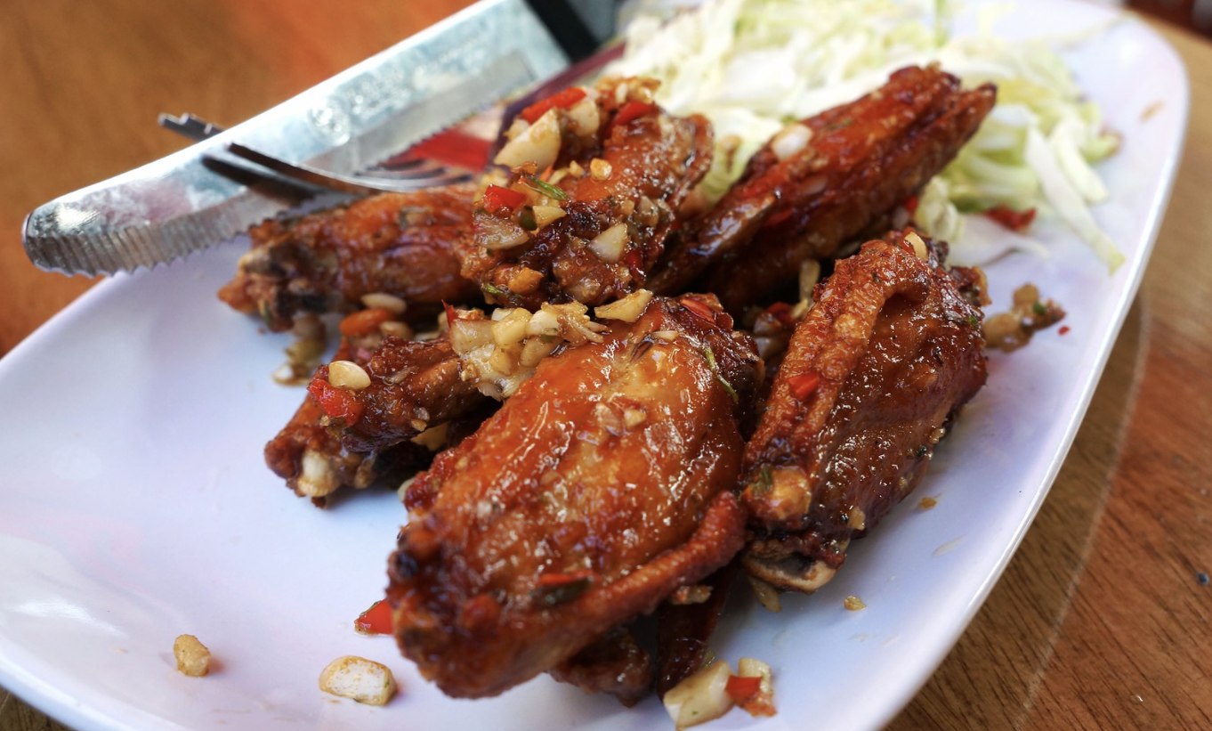 21 Mouth-Watering Images of Chicken Wings, Because Life Is Too Short Not to Stare at Delicious Food