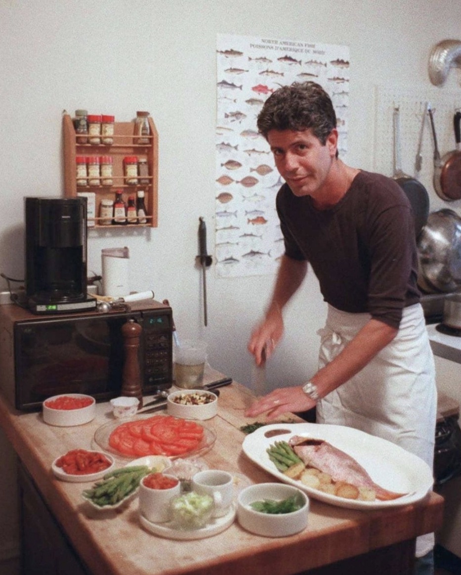 anthony bourdain apartment cooking