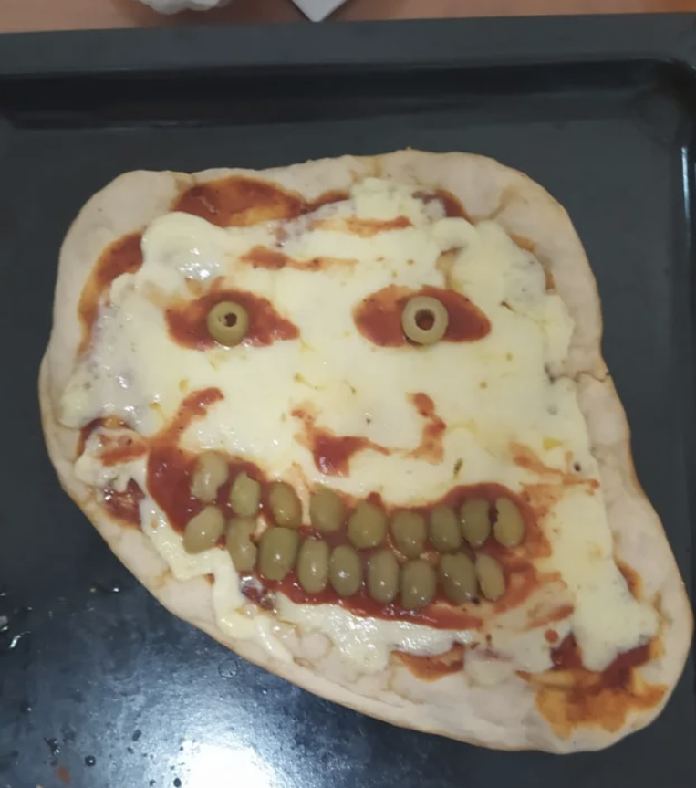 gross food - troll face pizza
