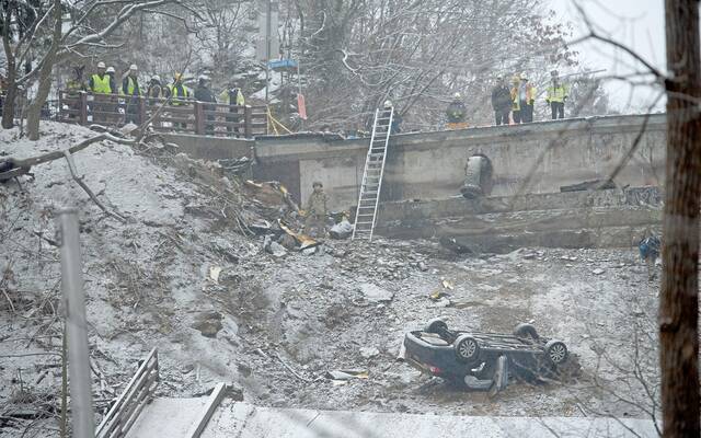 pittsburgh bridge collapse - disaster