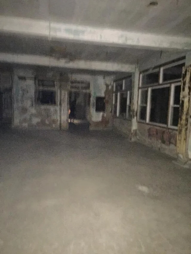 ghosts - paranormal encounters - floor