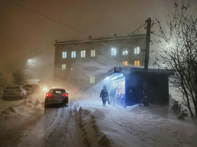 freezing as f - winter photos - murmansk polar night