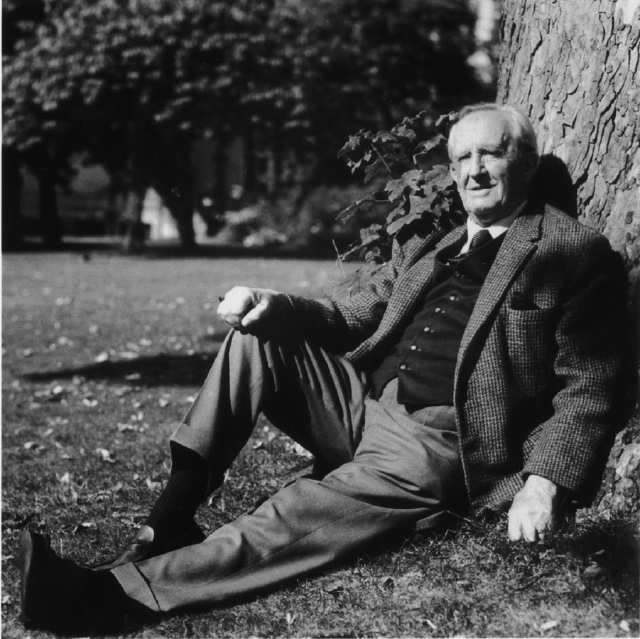 history facts  - tolkien a biography