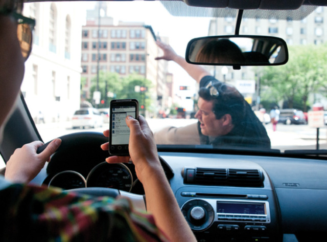 Common Practices and trends  - driving with texting
