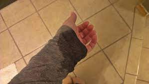 Minor Life Annoyances --  When my sleeves slip down, while washing dishes