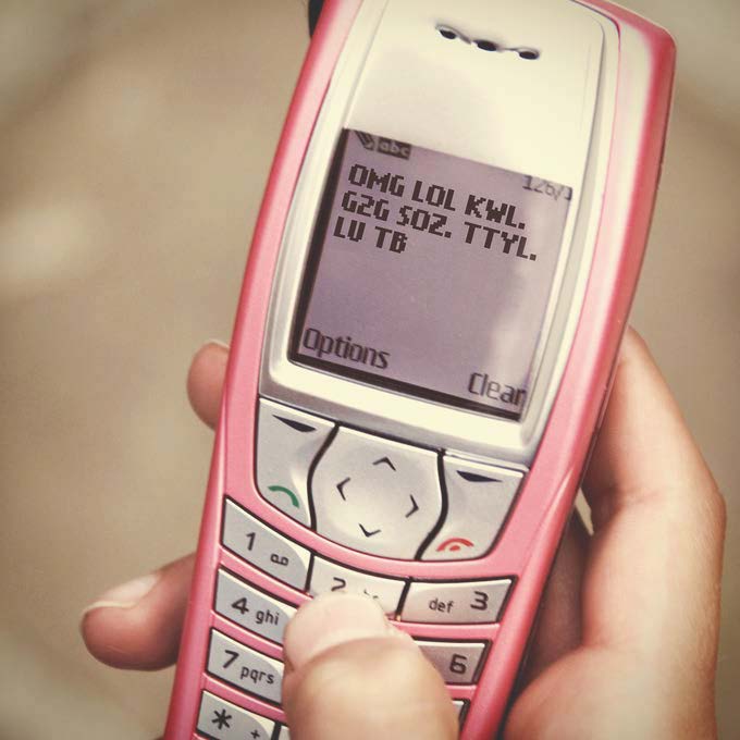Year 2000 relics - feature phone - abc 12672 Omg Lol Kwl. G2G Soz. Ttyl. Lu Tb Options Clean 1 Od 4 ghi der 3 7 pers 6