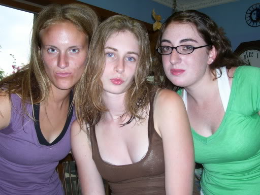 The Worst Teen Photo Pose EVER.