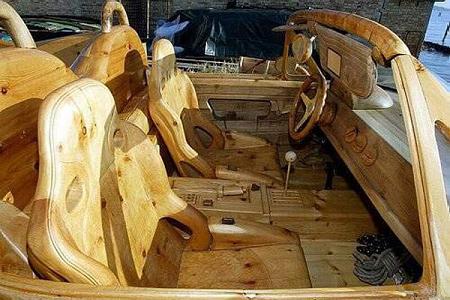 Wooden boat Ferrari
