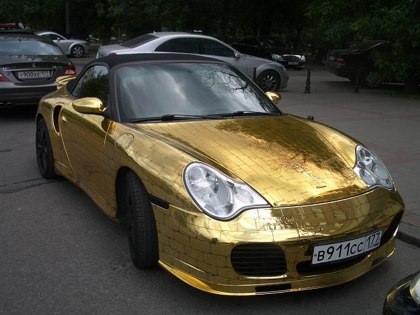Porsche 911 Covered In Pure Gold