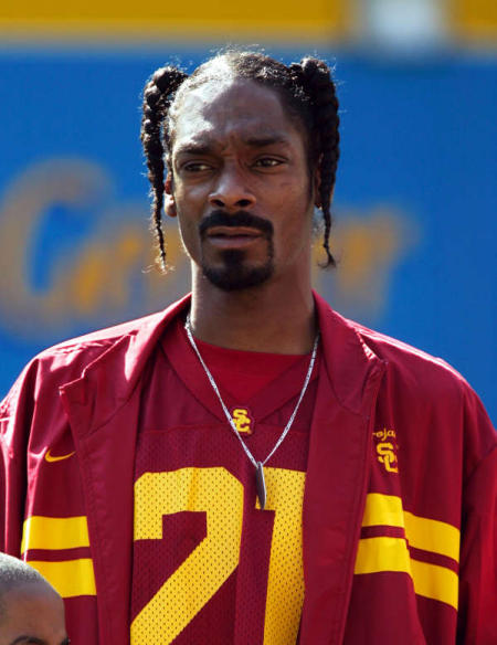 Snoop Dogg sporting USC gear