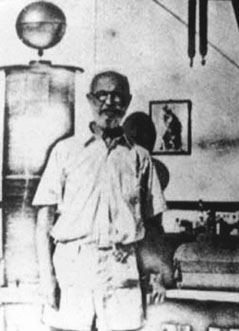 Tanzler was arrested and stood trial for "wantonly and maliciously destroying a grave and removing a body without authorization." The trial became a media sensation, and surprisingly the majority of the public, especially women, supported Tanzler, finding him to be an eccentric romantic.