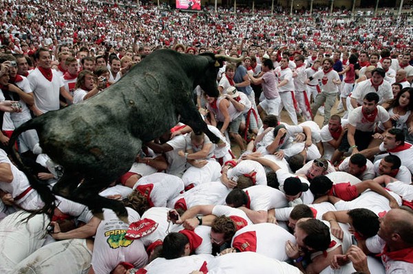 Running of the Bulls - Chaos, Gore 'n More!