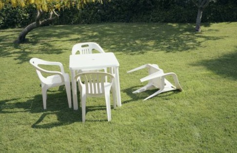 First photos of the devastating Eastcoast earthquake roll in!