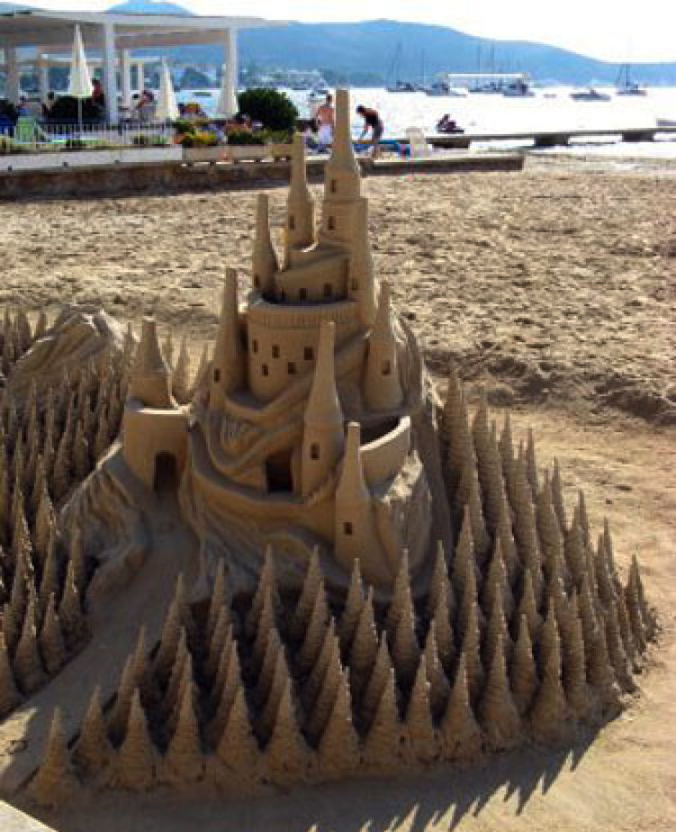 really cool sand castles