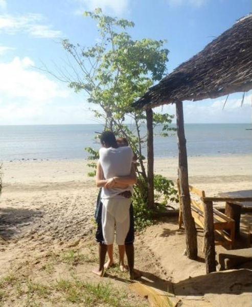 Optical illusion trolls