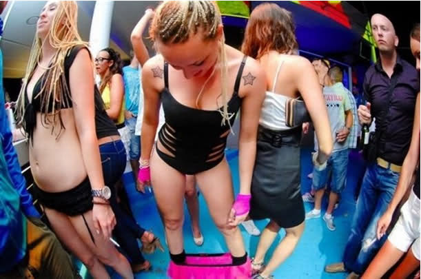 Optical illusion trolls