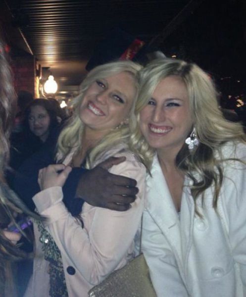 Optical illusion trolls