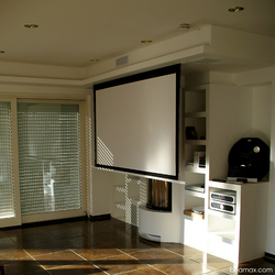 One thing that the new age of technology has always remembered to focus on is the projection screen.