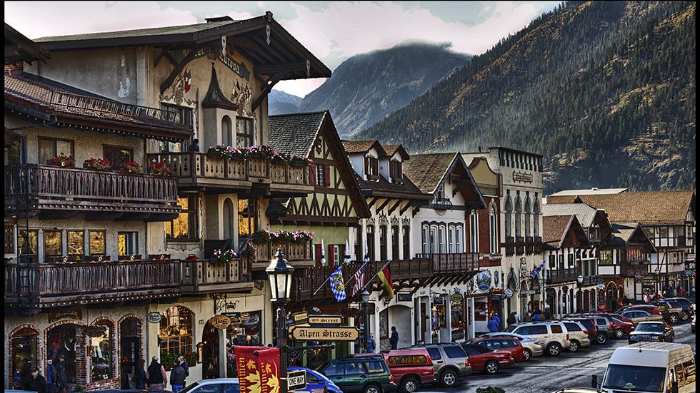 Wanna see an Alpine village? Just go to Leavenworth, WA