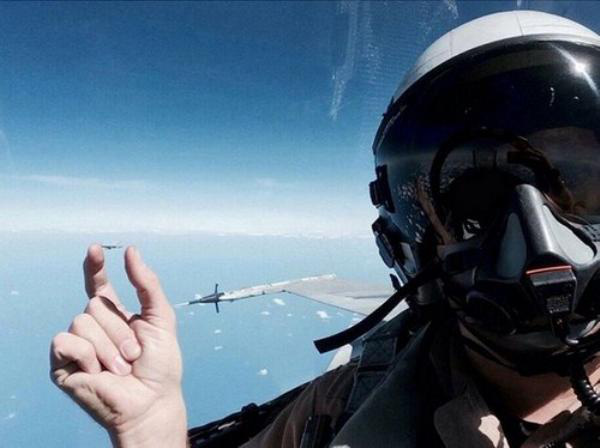 24 people who took selfies to another level