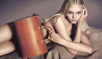 Young Celebs All Grown Up and Hot