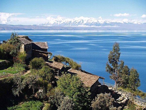 Lake Titicaca: 3,812 m (12,464 ft)