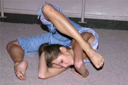 Real Flexible Girls 1.0