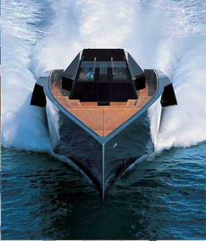 Amazing Yacht