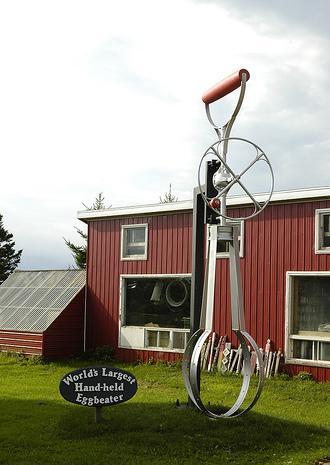 World's Largest - Tourist Attractions