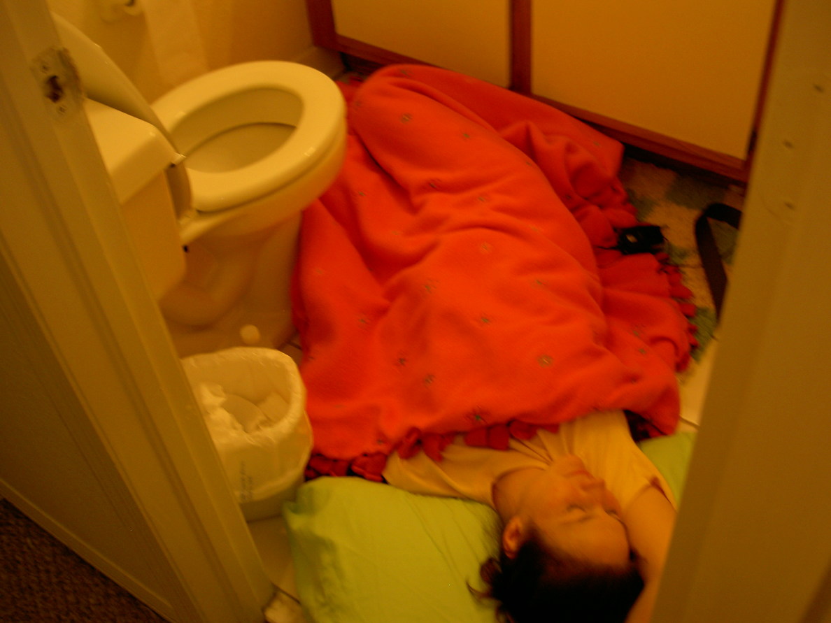 Пьяные женщины спят видео. Фото пьяных спящих девушек.