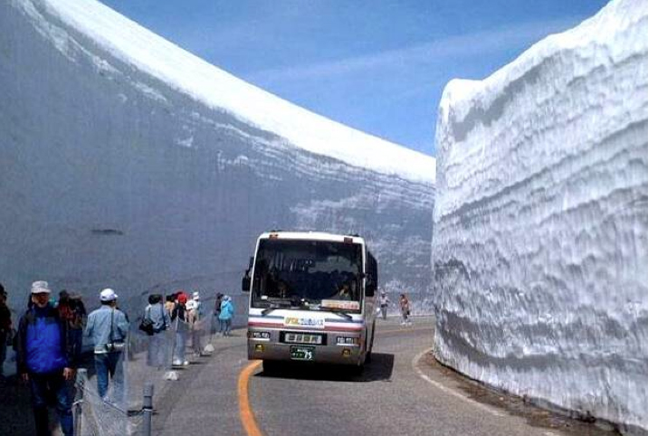 Corridor of snow to Mount Tateyama in Japan