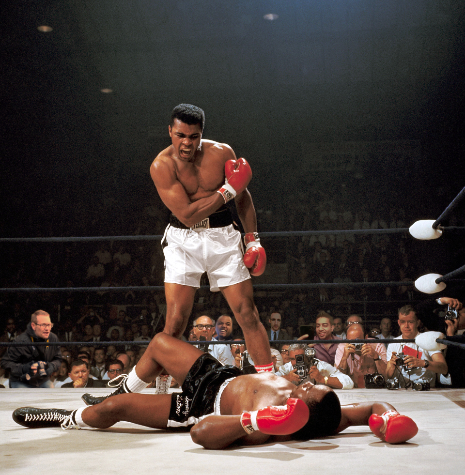 Muhammad Ali vs Sonny Liston. Float like a butterfly, sting like a bee