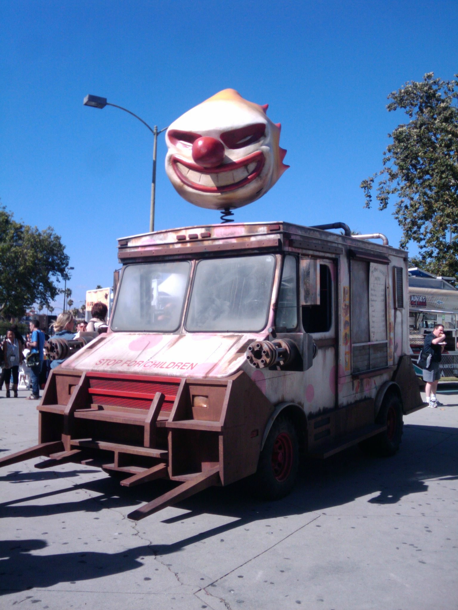 Cool Creepy Ice Cream Truck Gif Abdofolio