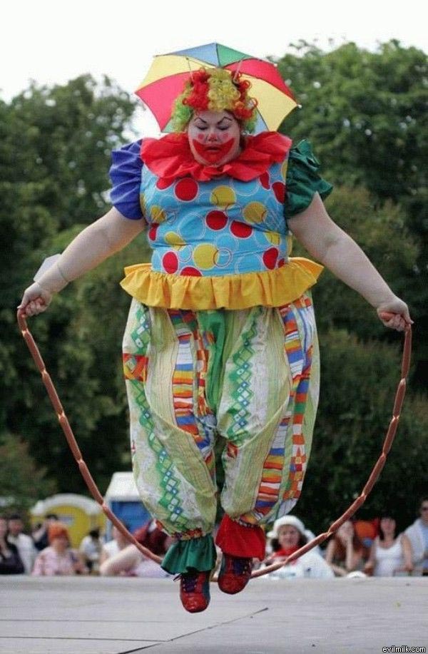 sausage clown - evilmilk.com
