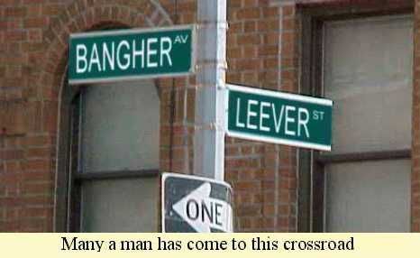 funny street - Bangher Leevers Ond Many a man has come to this crossroad